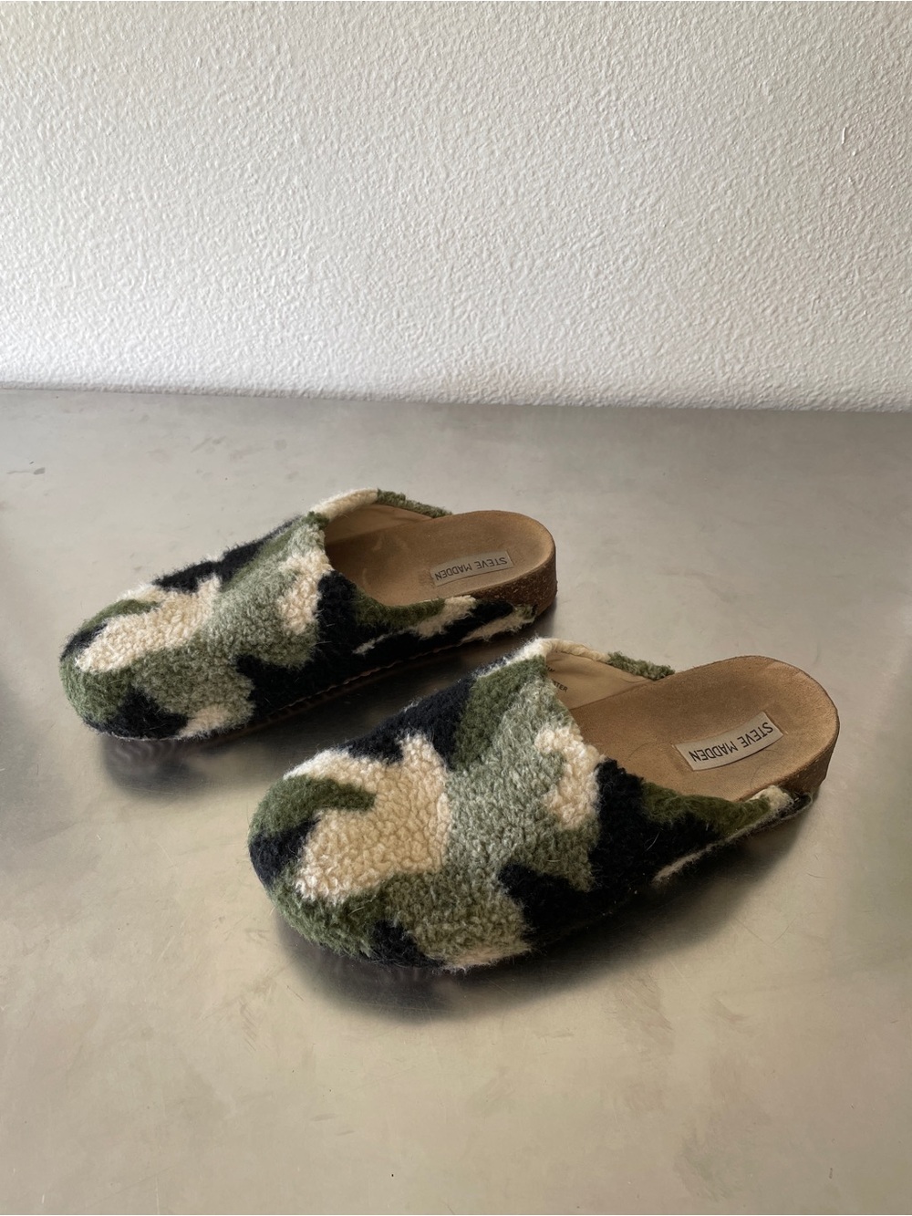 Steve Madden Vesa Shearling Slide in Camo